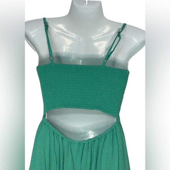 Hollister Green Smocked Romper Cutout Back Strappy Size S Summer Boardwalk - Picture 6 of 12